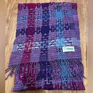 Suantrai Irish wool woven scarf